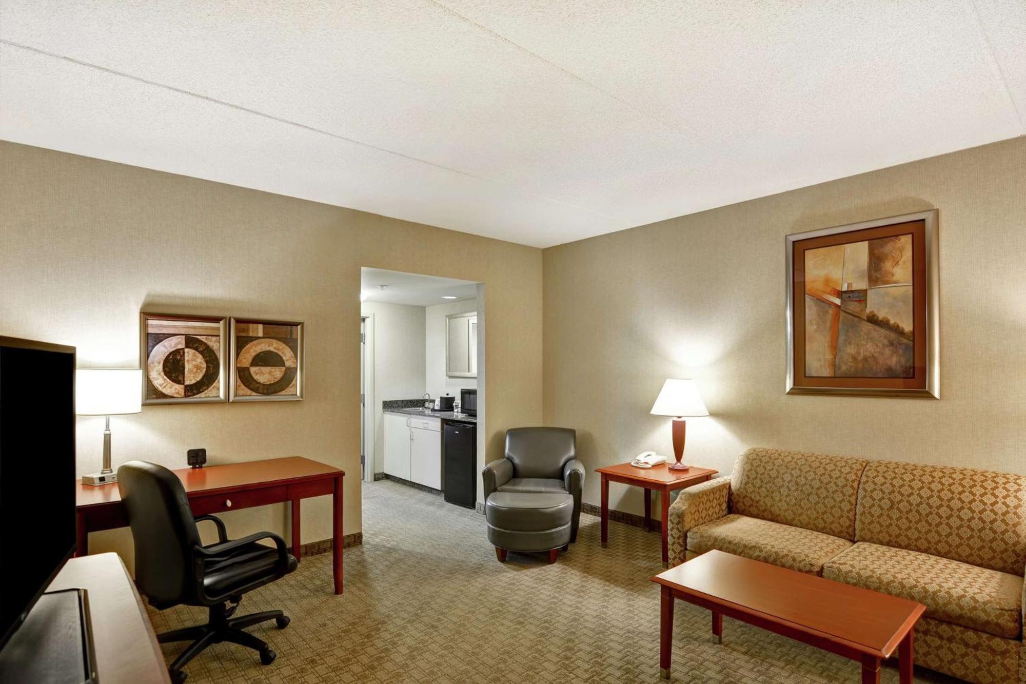 Hampton Hotel